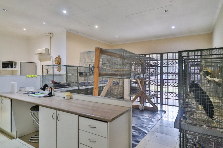 4 Bedroom Property for Sale in Hartzenbergfontein Gauteng