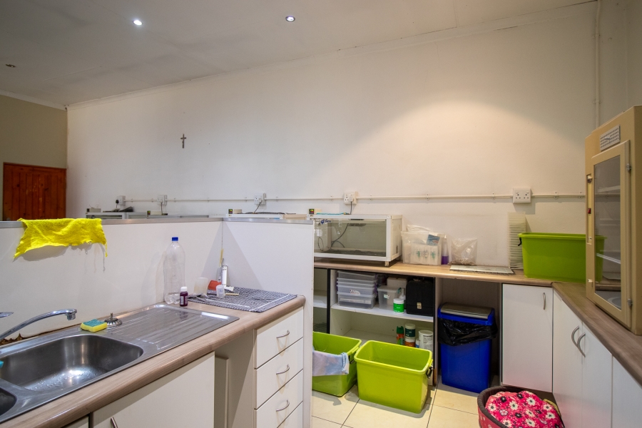 4 Bedroom Property for Sale in Hartzenbergfontein Gauteng