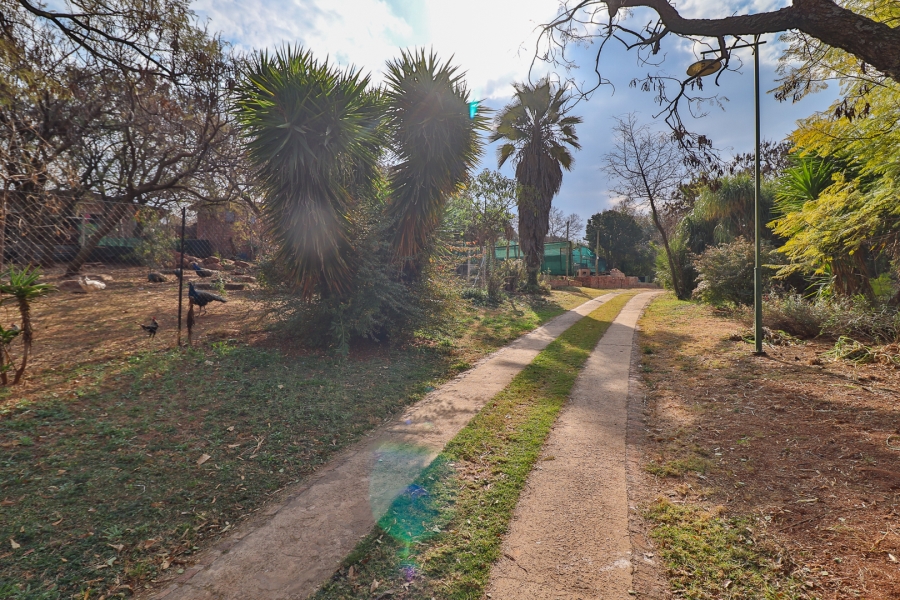 4 Bedroom Property for Sale in Hartzenbergfontein Gauteng