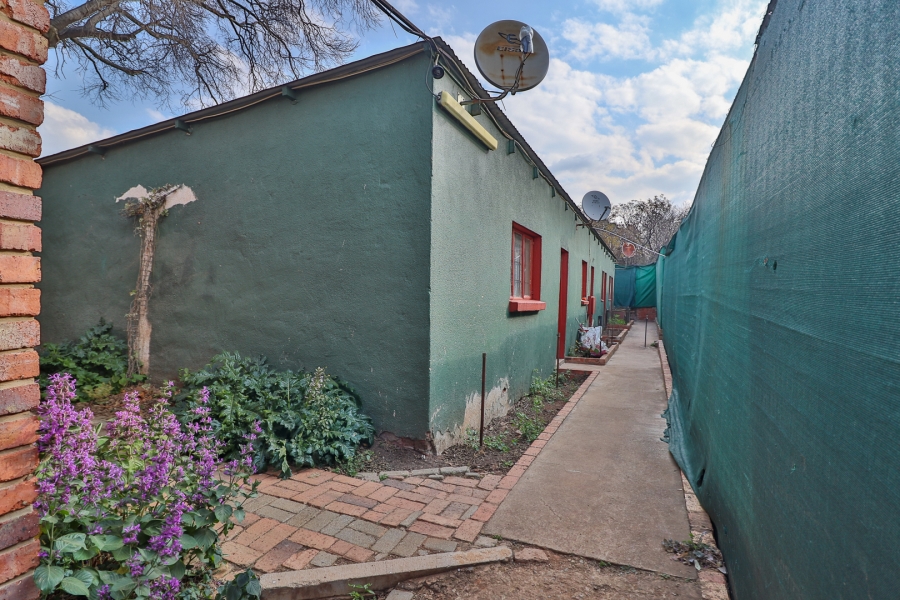 4 Bedroom Property for Sale in Hartzenbergfontein Gauteng