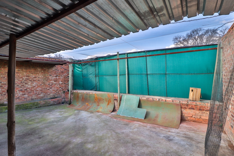 4 Bedroom Property for Sale in Hartzenbergfontein Gauteng