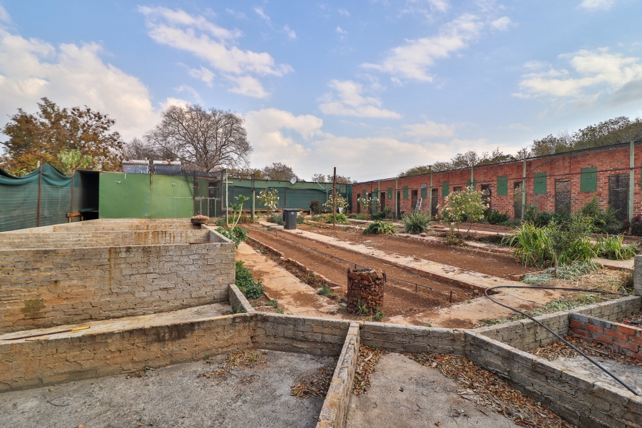 4 Bedroom Property for Sale in Hartzenbergfontein Gauteng