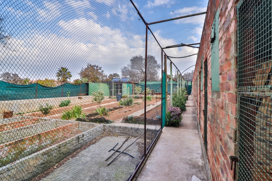 4 Bedroom Property for Sale in Hartzenbergfontein Gauteng