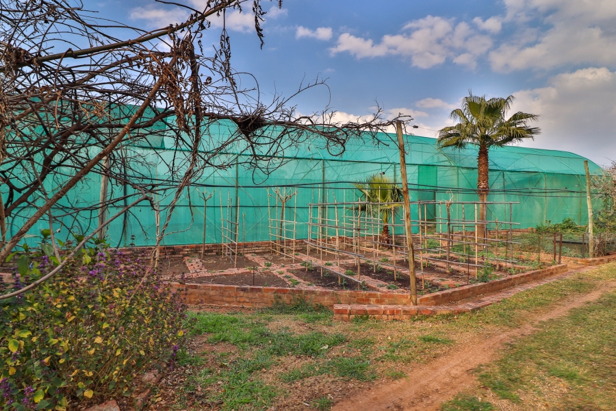 4 Bedroom Property for Sale in Hartzenbergfontein Gauteng