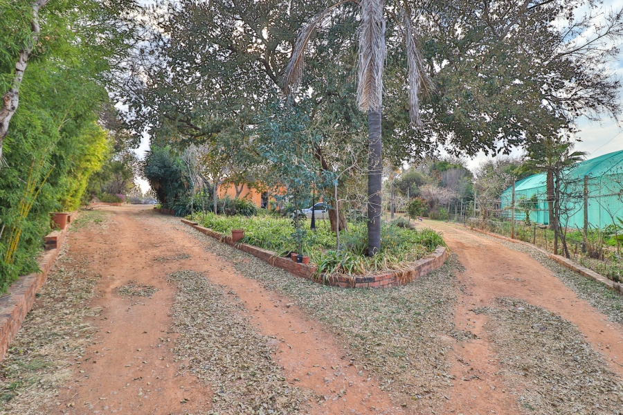 4 Bedroom Property for Sale in Hartzenbergfontein Gauteng