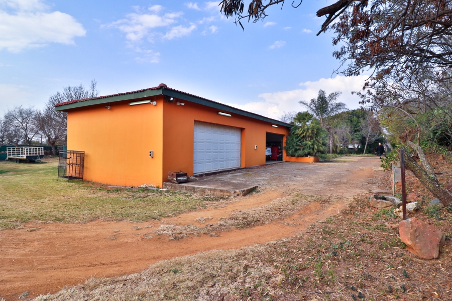 4 Bedroom Property for Sale in Hartzenbergfontein Gauteng