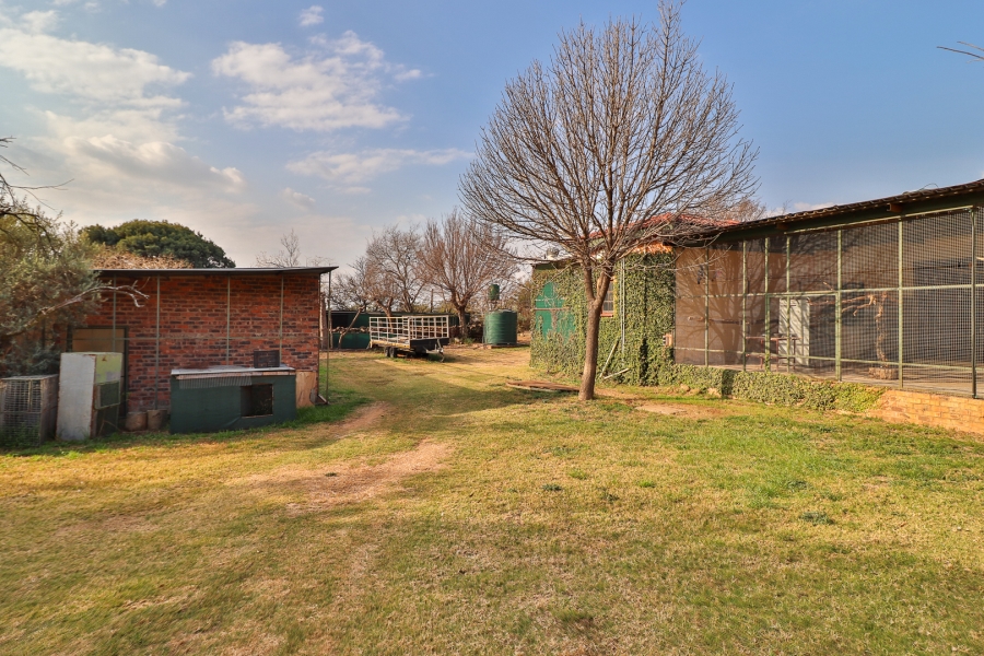 4 Bedroom Property for Sale in Hartzenbergfontein Gauteng