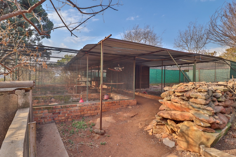 4 Bedroom Property for Sale in Hartzenbergfontein Gauteng