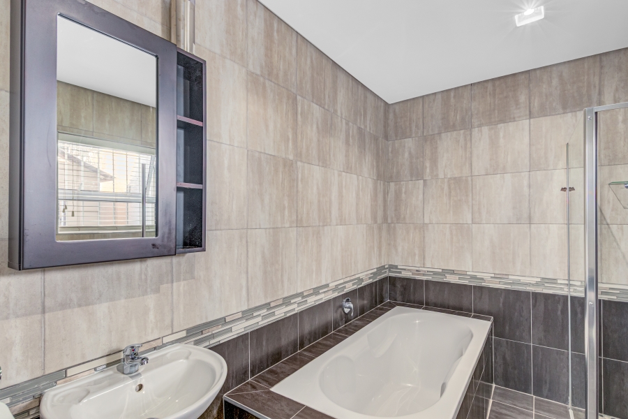 3 Bedroom Property for Sale in Sunninghill Gauteng