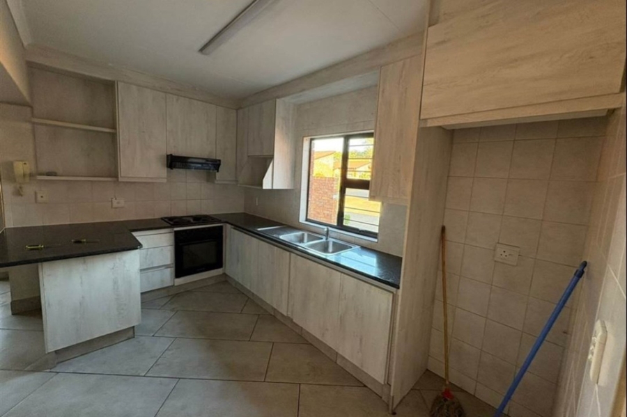 3 Bedroom Property for Sale in Theresa Park Gauteng