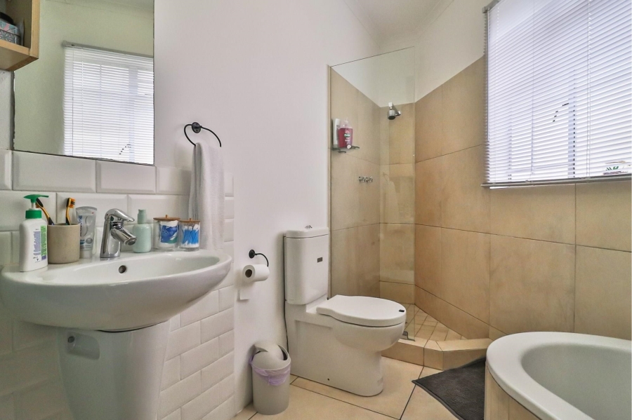 4 Bedroom Property for Sale in The Gardens Gauteng