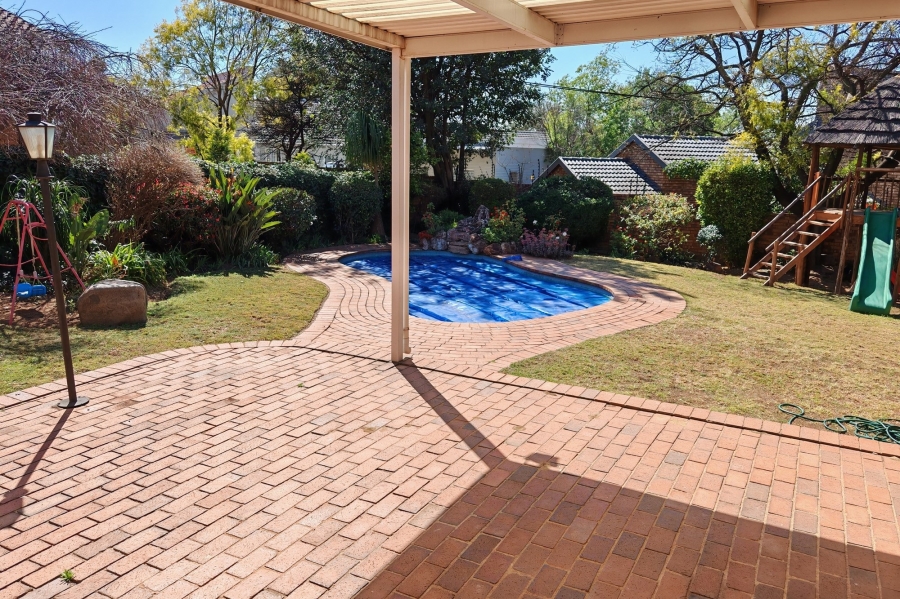To Let 3 Bedroom Property for Rent in Olivedale Gauteng