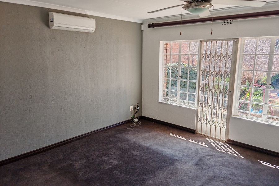 To Let 3 Bedroom Property for Rent in Olivedale Gauteng