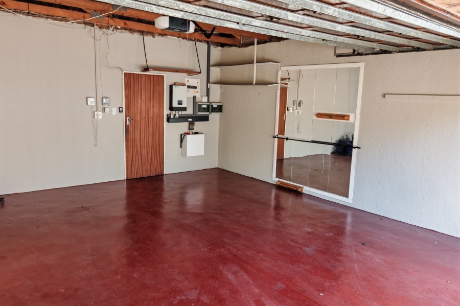 To Let 3 Bedroom Property for Rent in Olivedale Gauteng