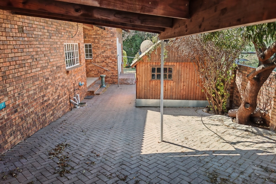 To Let 3 Bedroom Property for Rent in Olivedale Gauteng