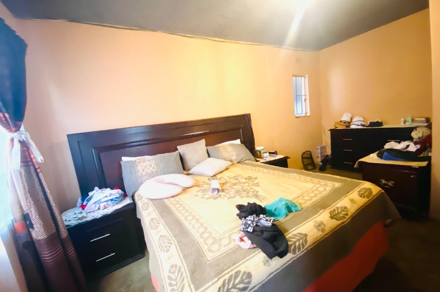 7 Bedroom Property for Sale in Maokeng Gauteng