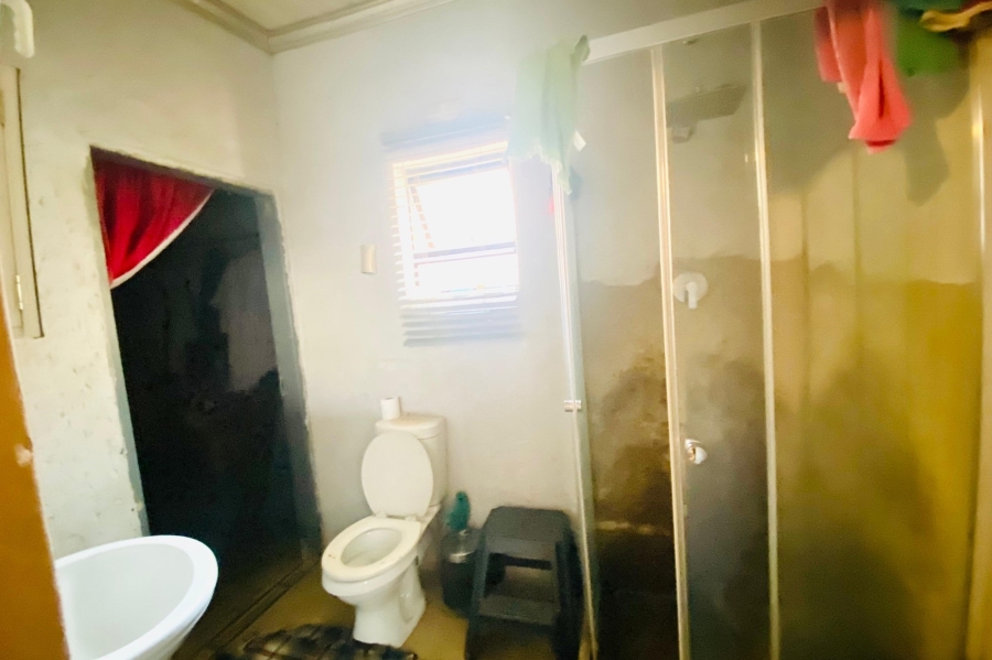 7 Bedroom Property for Sale in Maokeng Gauteng