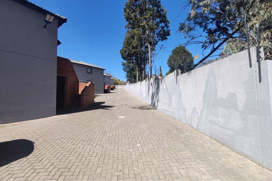 3 Bedroom Property for Sale in Lyndhurst Gauteng