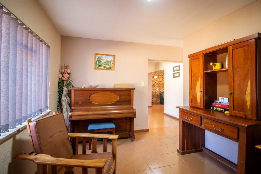 4 Bedroom Property for Sale in Hartzenbergfontein Gauteng