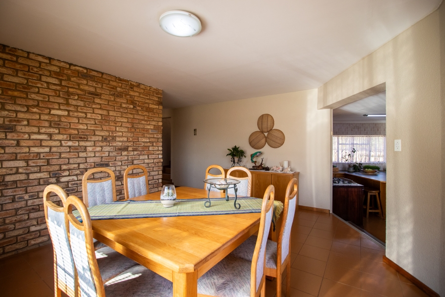 4 Bedroom Property for Sale in Hartzenbergfontein Gauteng