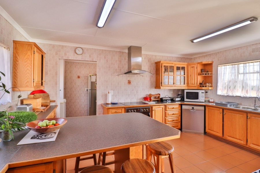 4 Bedroom Property for Sale in Hartzenbergfontein Gauteng