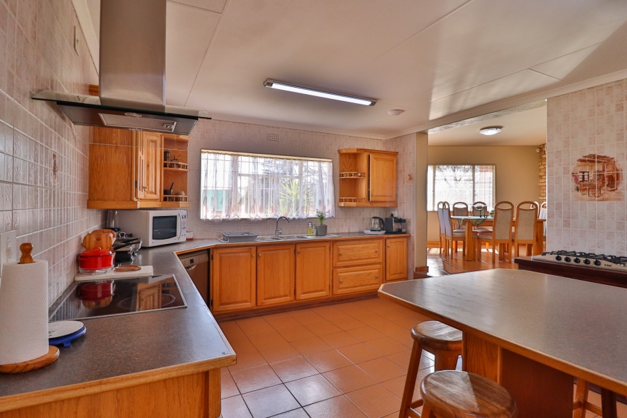 4 Bedroom Property for Sale in Hartzenbergfontein Gauteng