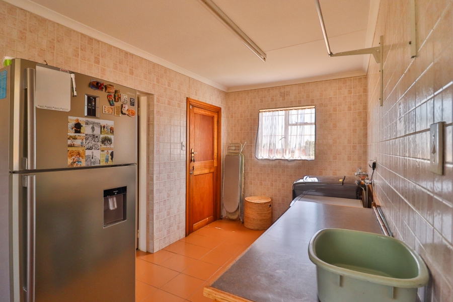 4 Bedroom Property for Sale in Hartzenbergfontein Gauteng