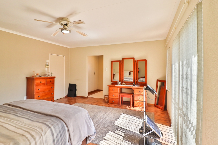 4 Bedroom Property for Sale in Hartzenbergfontein Gauteng