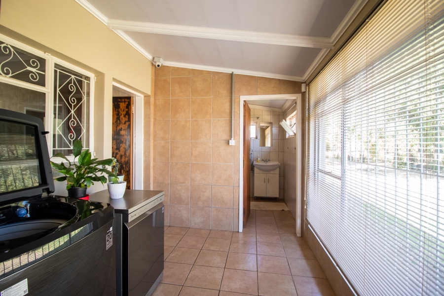 4 Bedroom Property for Sale in Hartzenbergfontein Gauteng