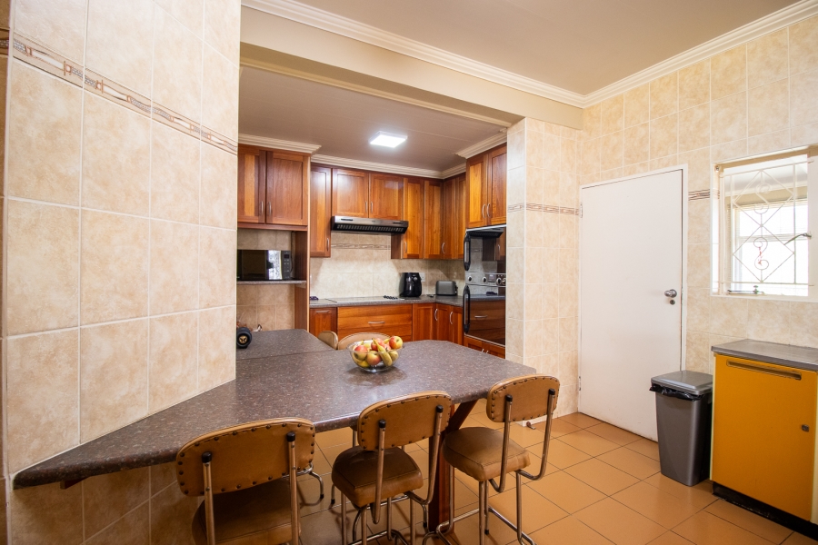 4 Bedroom Property for Sale in Hartzenbergfontein Gauteng