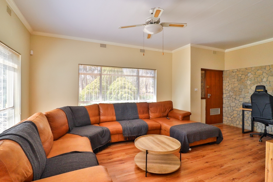 4 Bedroom Property for Sale in Hartzenbergfontein Gauteng