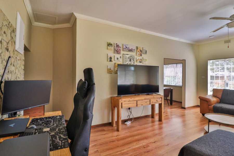 4 Bedroom Property for Sale in Hartzenbergfontein Gauteng