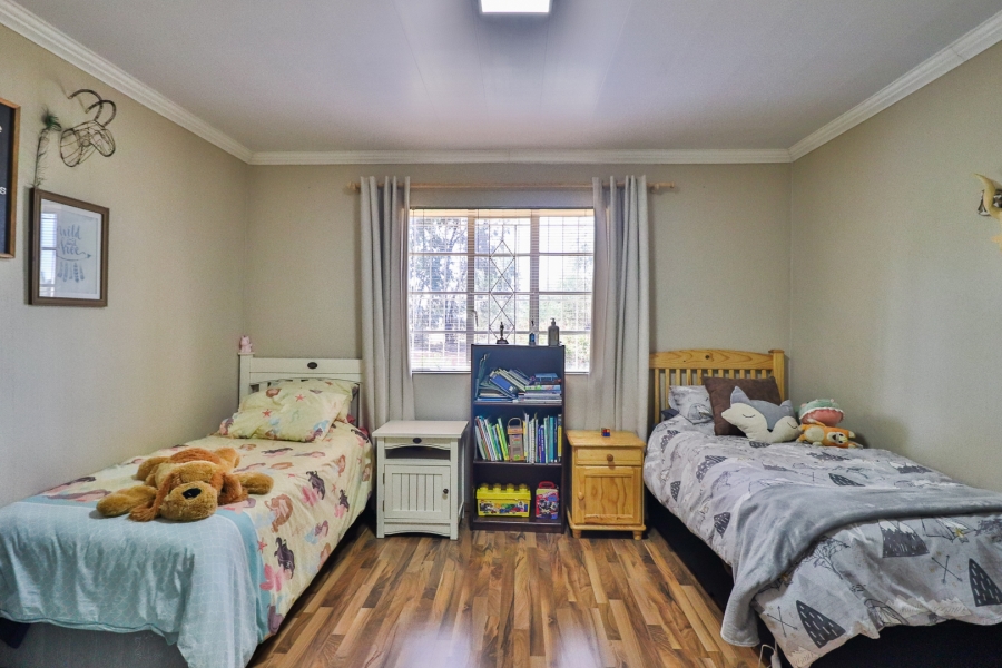 4 Bedroom Property for Sale in Hartzenbergfontein Gauteng