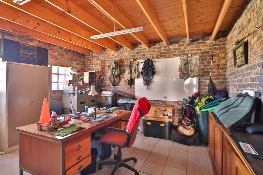 4 Bedroom Property for Sale in Hartzenbergfontein Gauteng