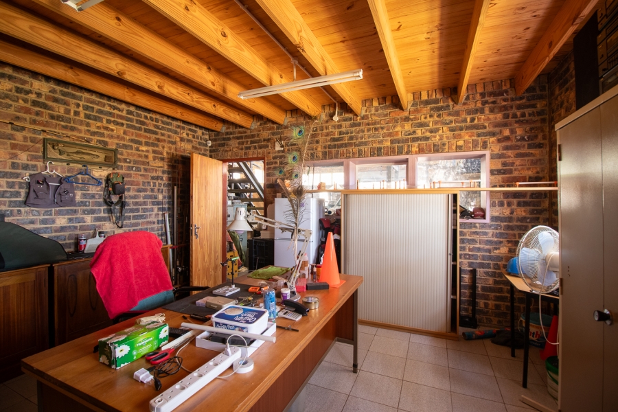 4 Bedroom Property for Sale in Hartzenbergfontein Gauteng
