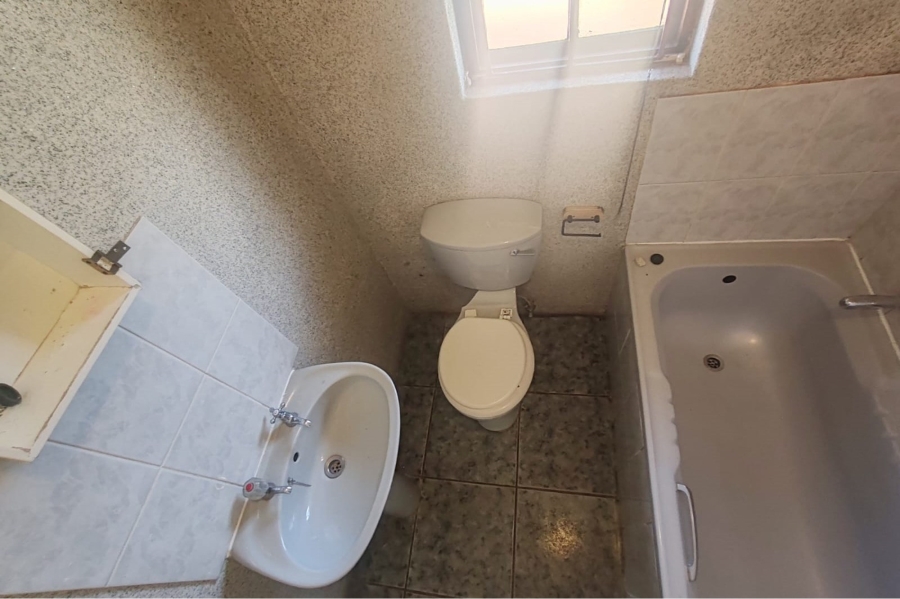 To Let 3 Bedroom Property for Rent in Noordwyk Gauteng