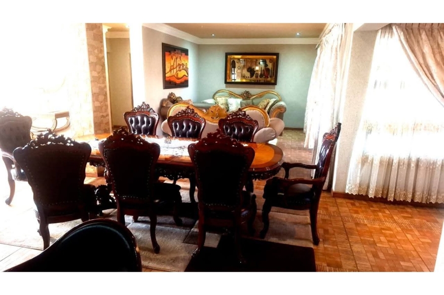 5 Bedroom Property for Sale in Magaliesberg Country Estate Gauteng