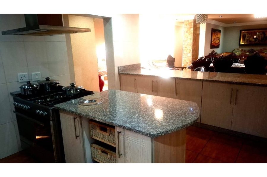 5 Bedroom Property for Sale in Magaliesberg Country Estate Gauteng