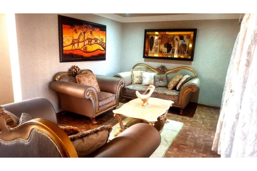 5 Bedroom Property for Sale in Magaliesberg Country Estate Gauteng