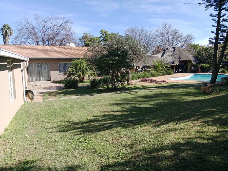 4 Bedroom Property for Sale in Lombardy East Gauteng