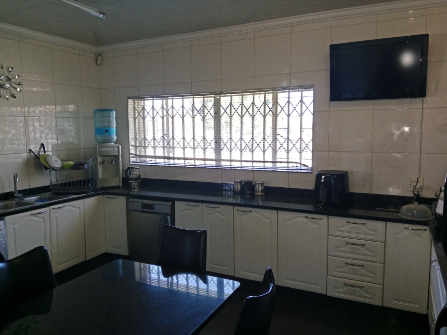 4 Bedroom Property for Sale in Lombardy East Gauteng