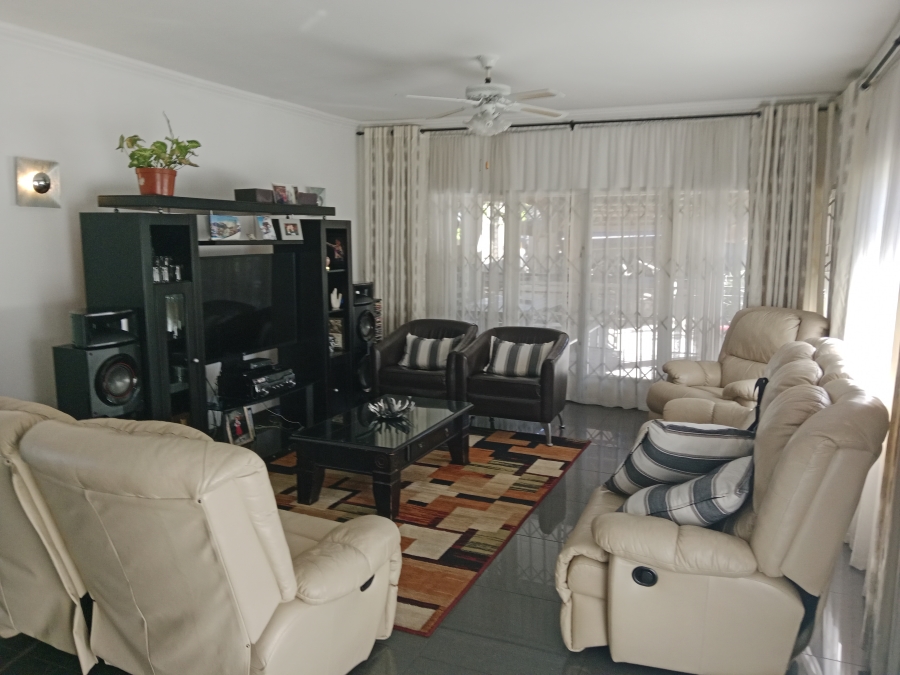 4 Bedroom Property for Sale in Lombardy East Gauteng
