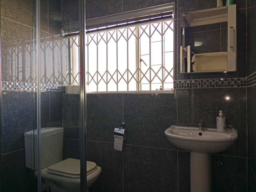 4 Bedroom Property for Sale in Lombardy East Gauteng