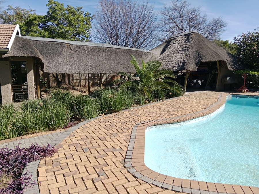4 Bedroom Property for Sale in Lombardy East Gauteng