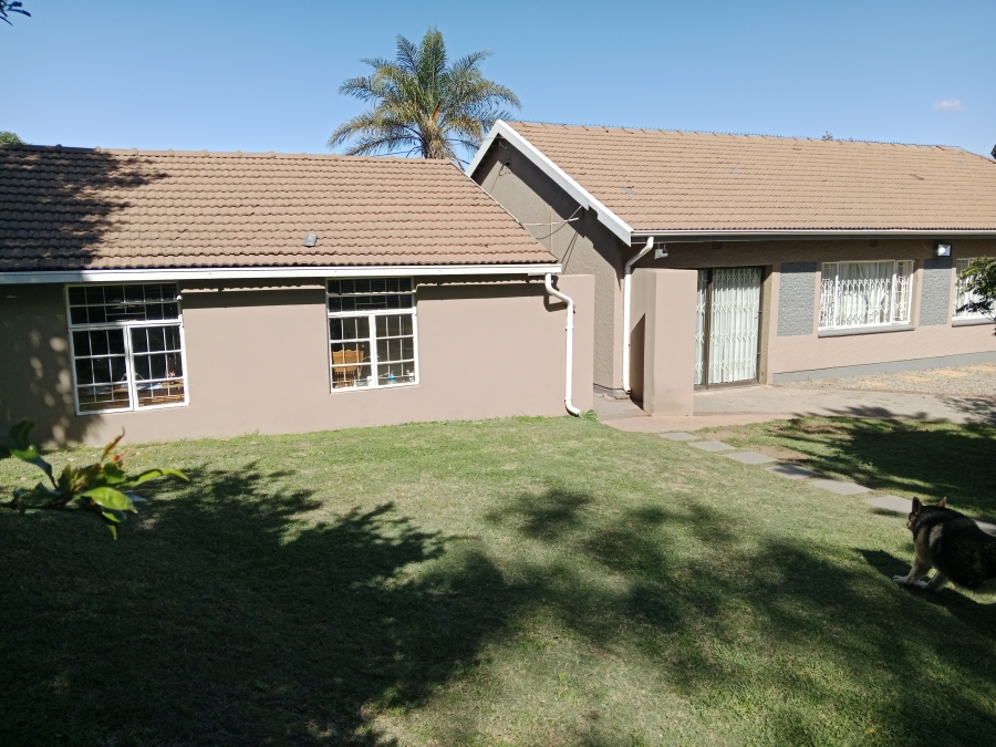 4 Bedroom Property for Sale in Lombardy East Gauteng