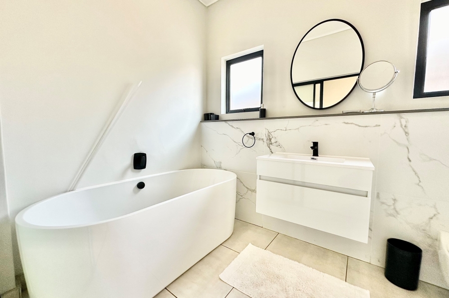 2 Bedroom Property for Sale in The Polofields Gauteng