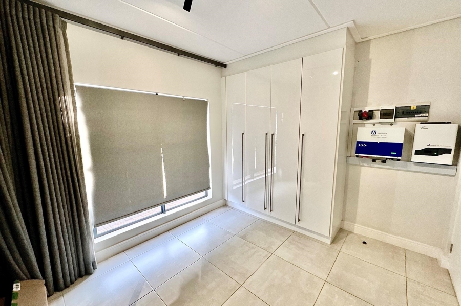 3 Bedroom Property for Sale in The Polofields Gauteng