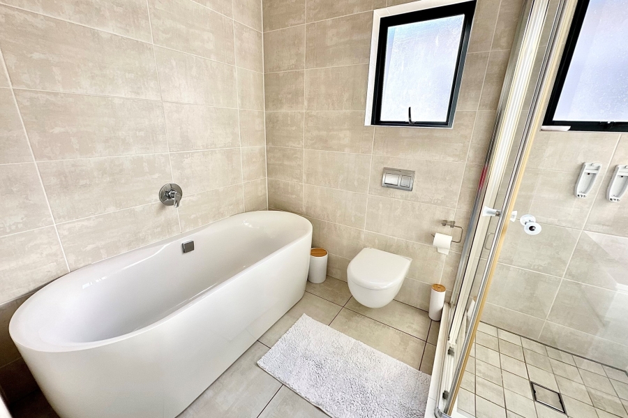 2 Bedroom Property for Sale in The Polofields Gauteng