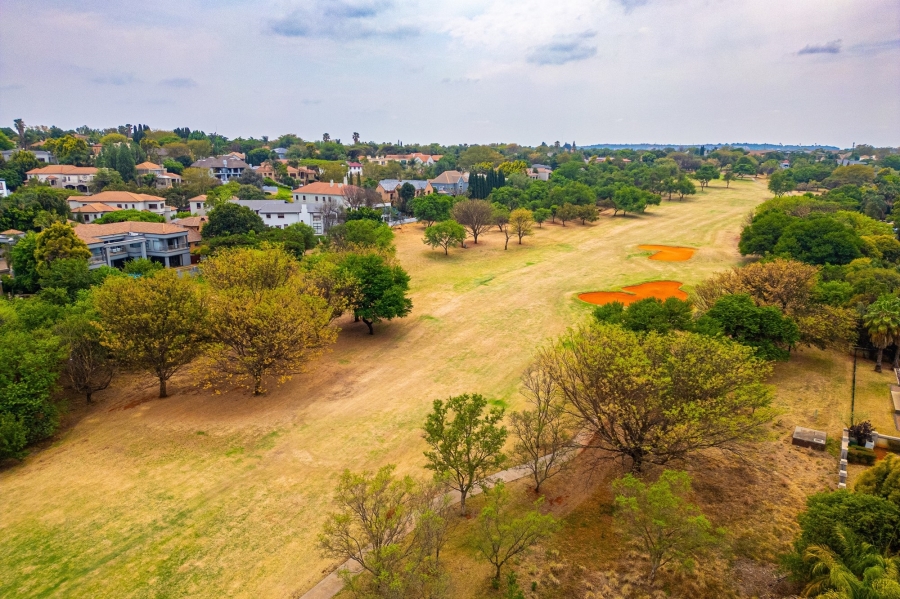 5 Bedroom Property for Sale in Woodhill Estate Gauteng