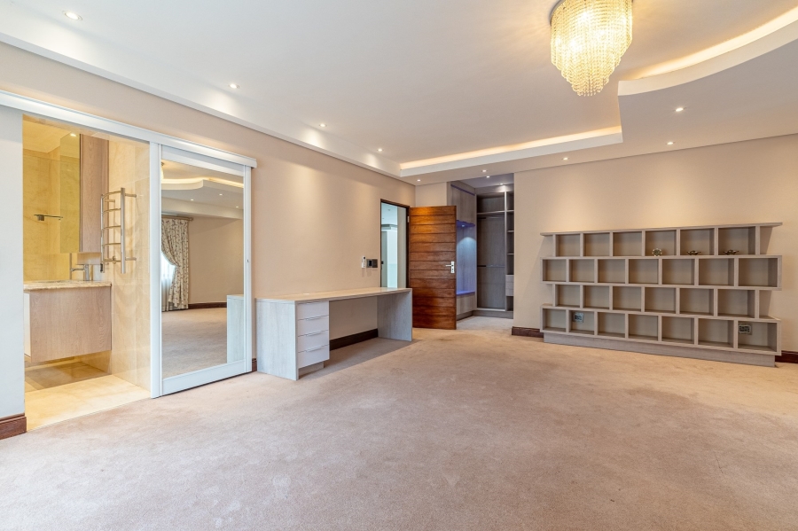5 Bedroom Property for Sale in Woodhill Estate Gauteng